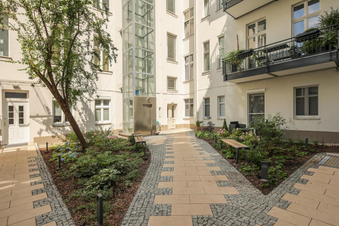 4 Personen Altbau Apartment Nahe Kurfuerstendamm - Romeo & Julia Berlin Exterior photo